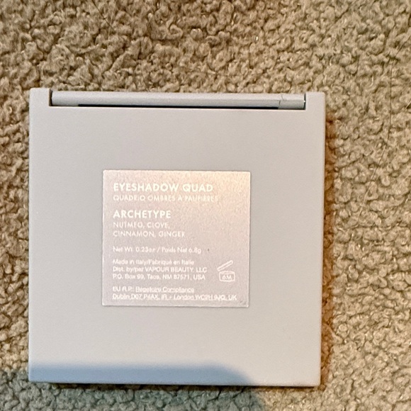 Vapour eyeshadow quad - nutmeg/clove/cinnamon/ginger - new! - Picture 3 of 3